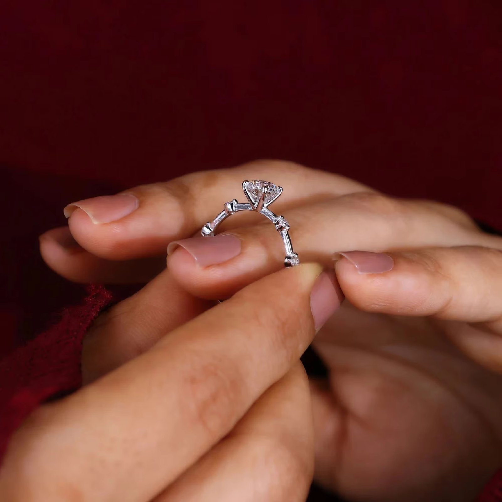 the classic 18k gold igi certified round cut four prong diamond ring from the laboratory is the perfect engagement gift the classic 18k gold igi certified round cut four prong diamond ring from the laboratory is the perfect engagement gift