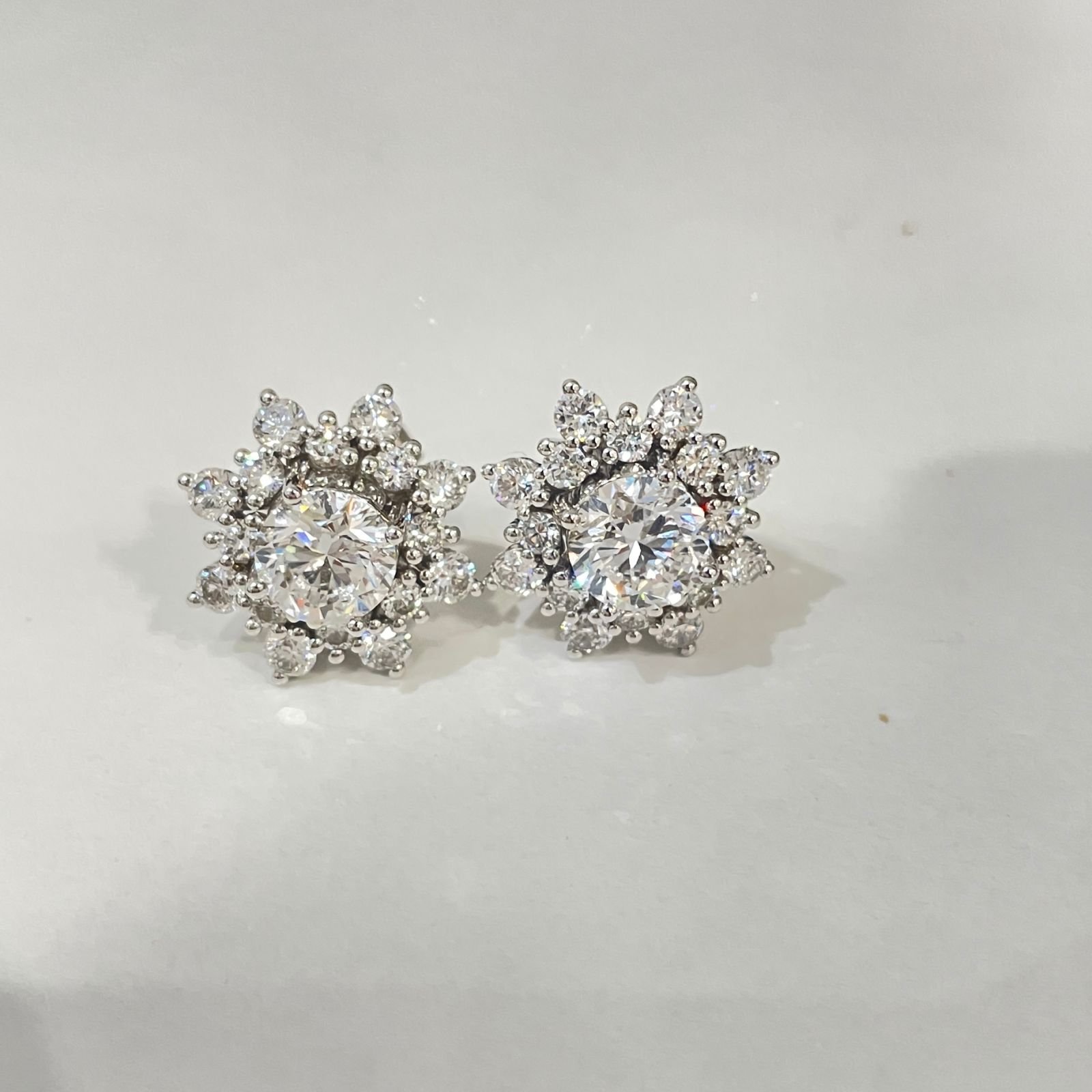 customizable diamond earrings, designed for women, are popular 18k gold detachable fancy diamond earrings customizable diamond earrings, designed for women, are popular 18k gold detachable fancy diamond earrings