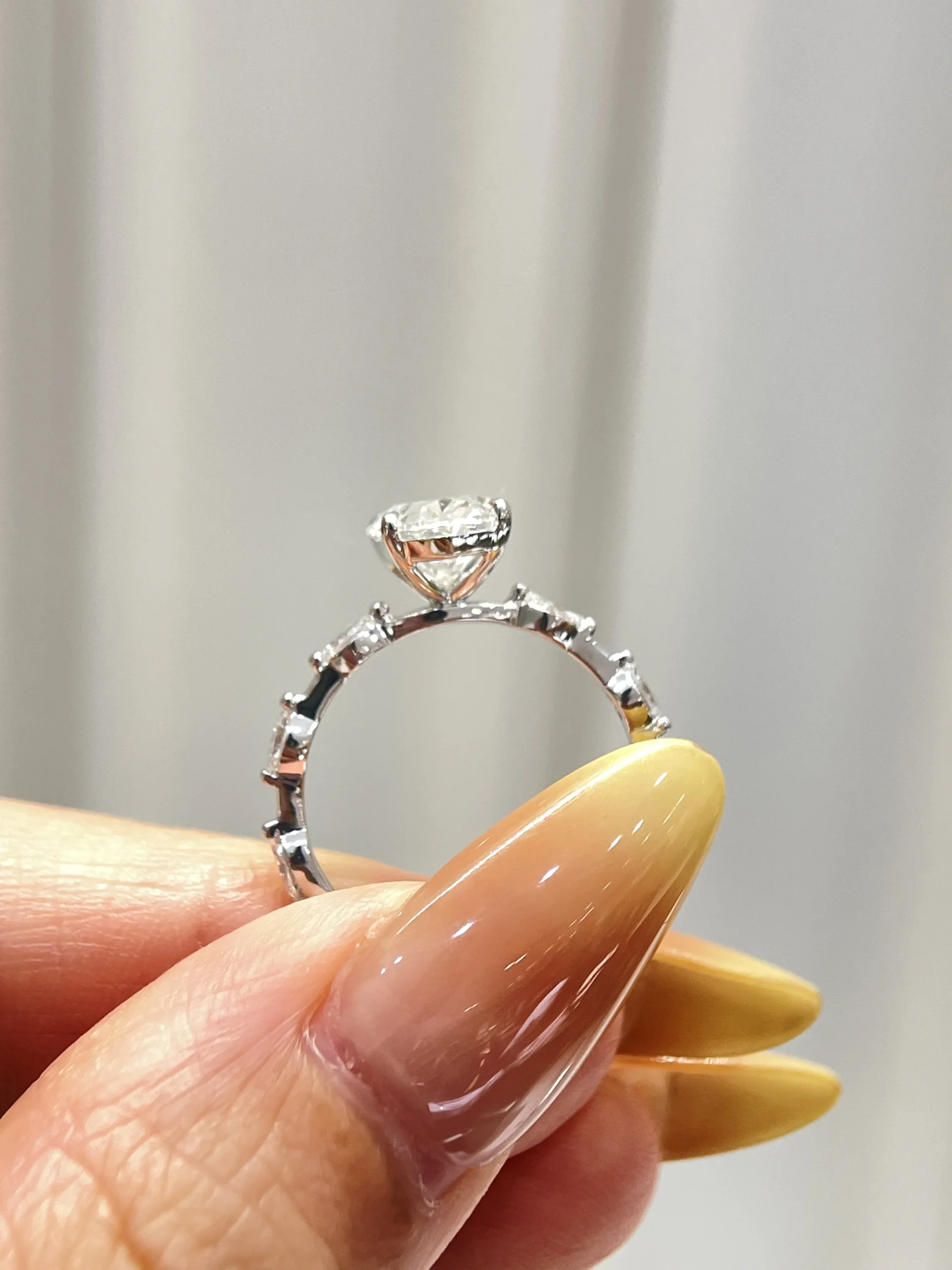 customized laboratory diamond ring, 18k gold classic diamond ring, laboratory diamond ring, engagement ring customized laboratory diamond ring, 18k gold classic diamond ring, laboratory diamond ring, engagement ring