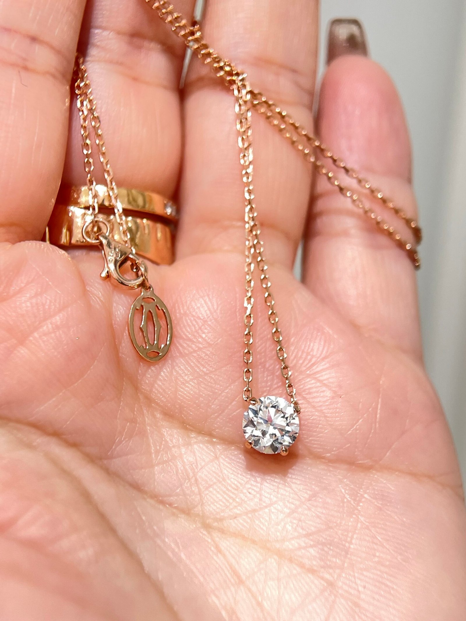 customizable diamond necklaces, 18k gold necklaces with round cut diamonds, suitable as valentine's day gifts customizable diamond necklaces, 18k gold necklaces with round cut diamonds, suitable as valentine's day gifts