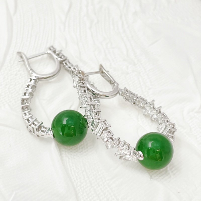 customizable chinese style diamond earrings, classic 18k gold for women, elegant green and fashionable diamond necklaces customizable chinese style diamond earrings, classic 18k gold for women, elegant green and fashionable diamond necklaces