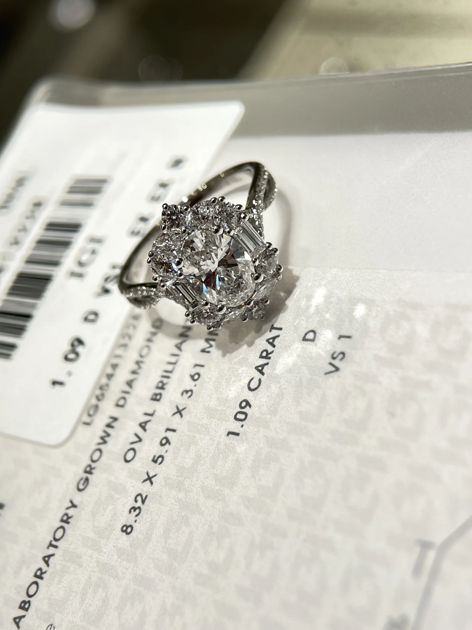 customized classic oval diamond rings, unique diamond rings, 18k white gold jewelry rings for women's engagement and wedding customized classic oval diamond rings, unique diamond rings, 18k white gold jewelry rings for women's engagement and wedding
