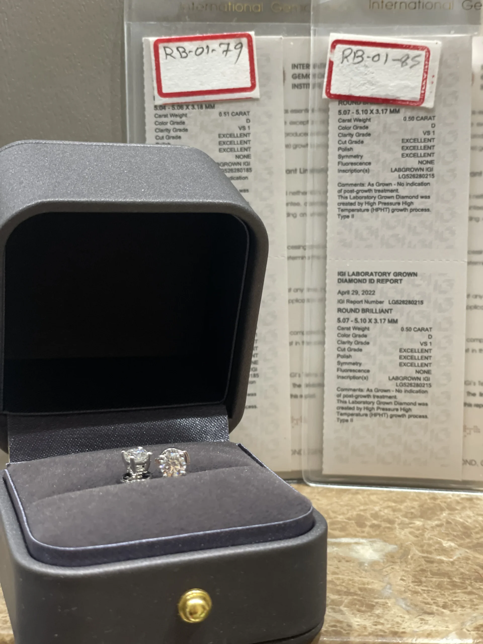 customized igi lab diamond 18k gold earrings and stud earrings, classic six prong stud earrings unisex for both men and women customized igi lab diamond 18k gold earrings and stud earrings, classic six prong stud earrings unisex for both men and women