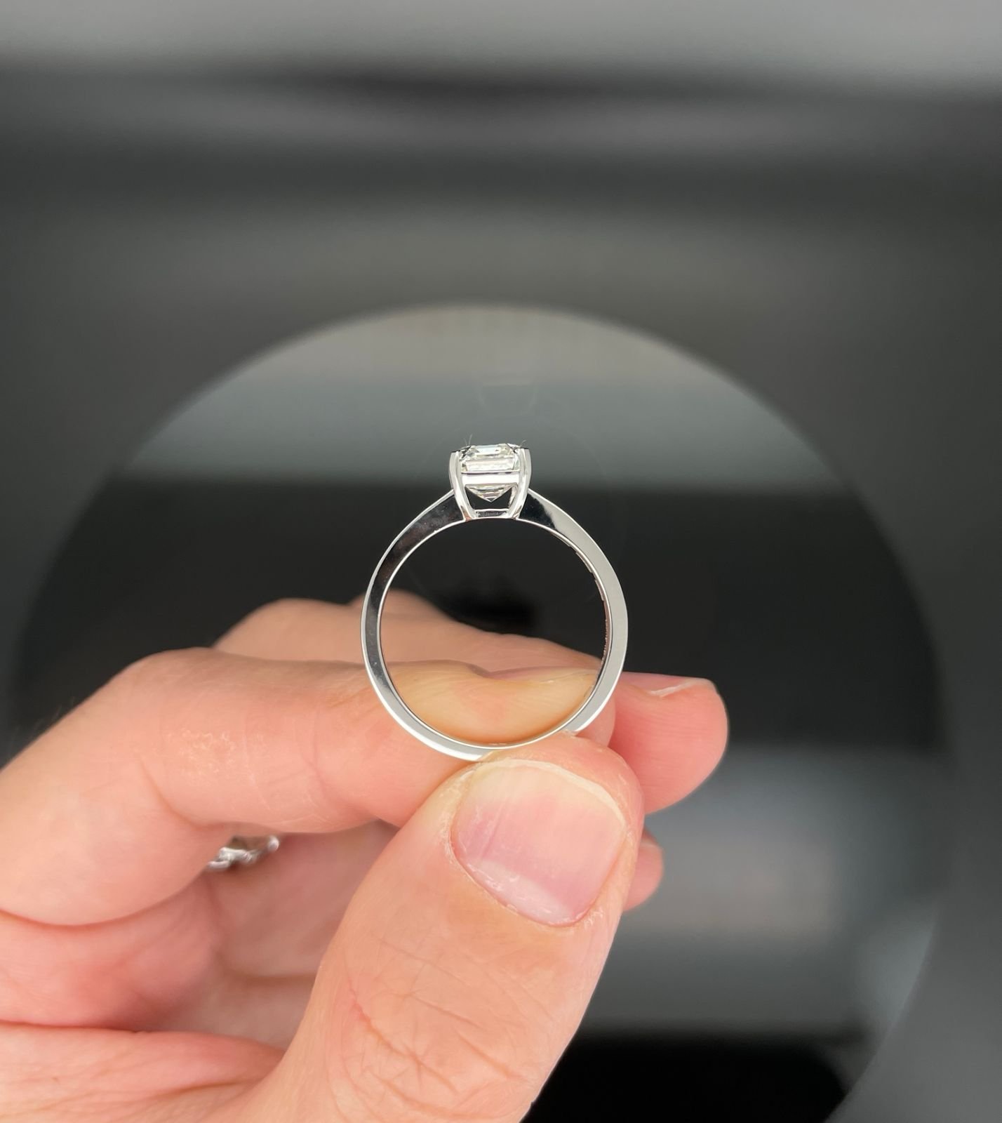customizable diamond rings, igi certified 1ct emerald cut diamonds, 14k/18k gold engagement rings, suitable for proposal gifts customizable diamond rings, igi certified 1ct emerald cut diamonds, 14k/18k gold engagement rings, suitable for proposal gifts