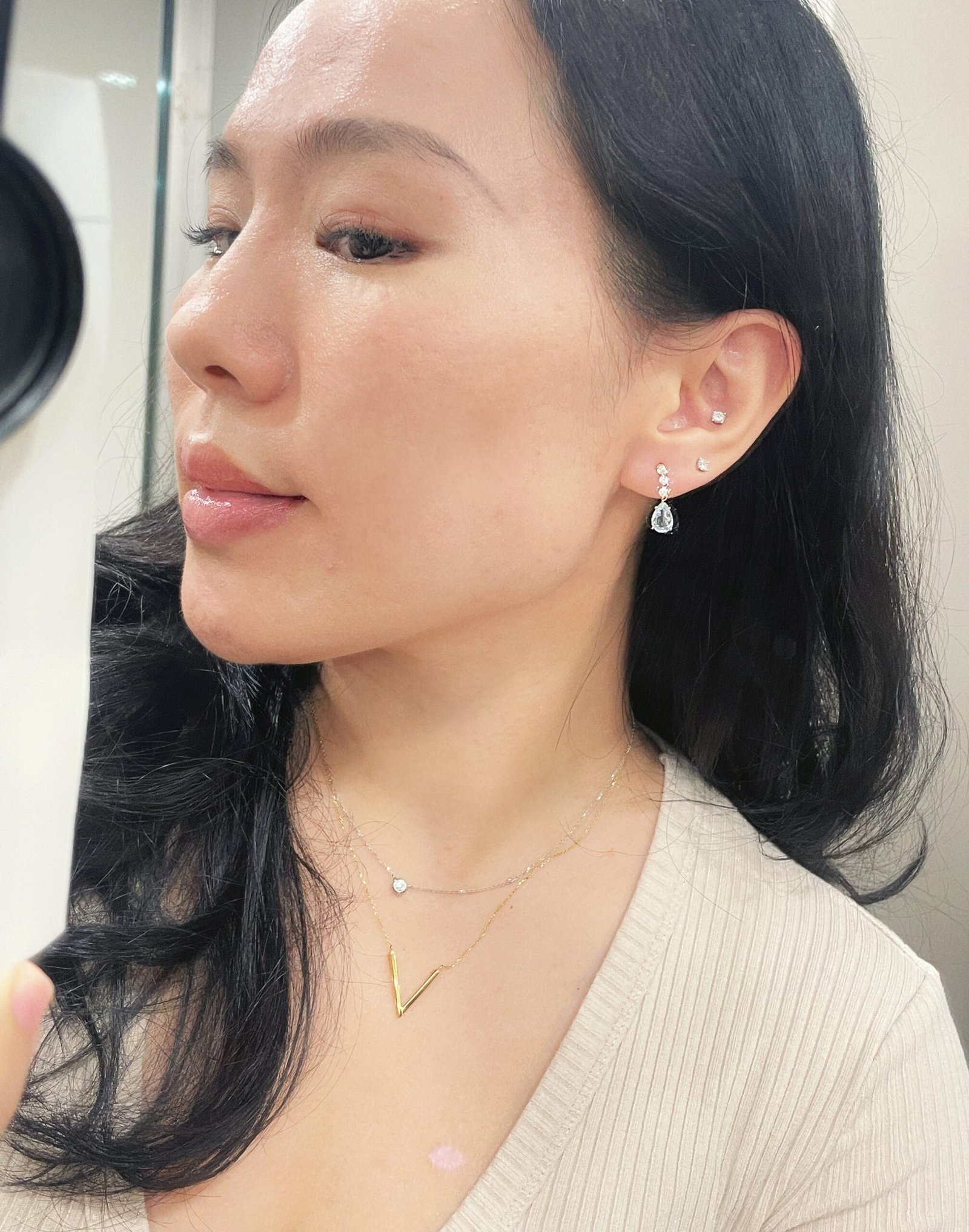 customizable blue diamond earrings, specially designed for women, are popular 18k gold pear shaped cut diamond earrings customizable blue diamond earrings, specially designed for women, are popular 18k gold pear shaped cut diamond earrings