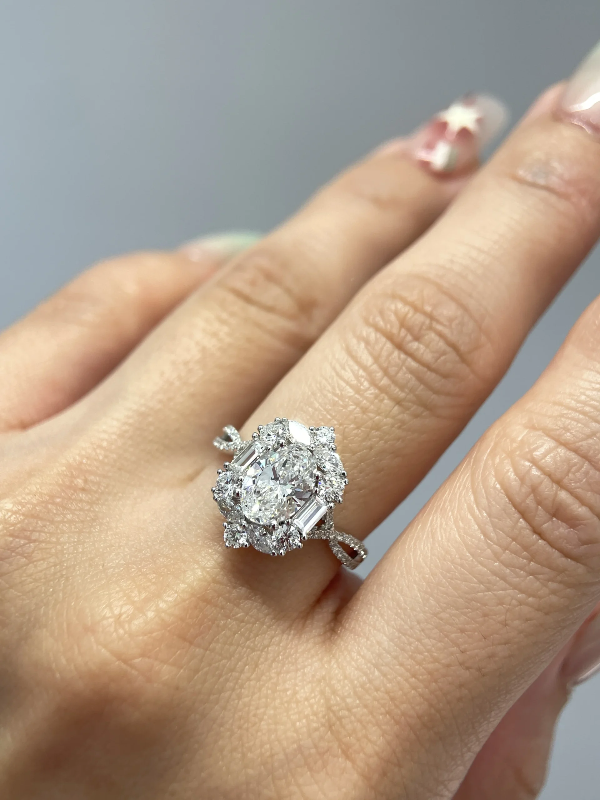 customized classic oval diamond rings, unique diamond rings, 18k white gold jewelry rings for women's engagement and wedding customized classic oval diamond rings, unique diamond rings, 18k white gold jewelry rings for women's engagement and wedding
